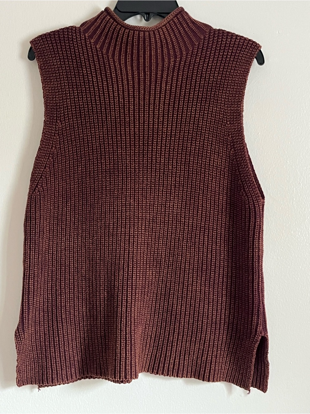 Sleeveless Brown Mock Neck Knit Sweater Vest size Large